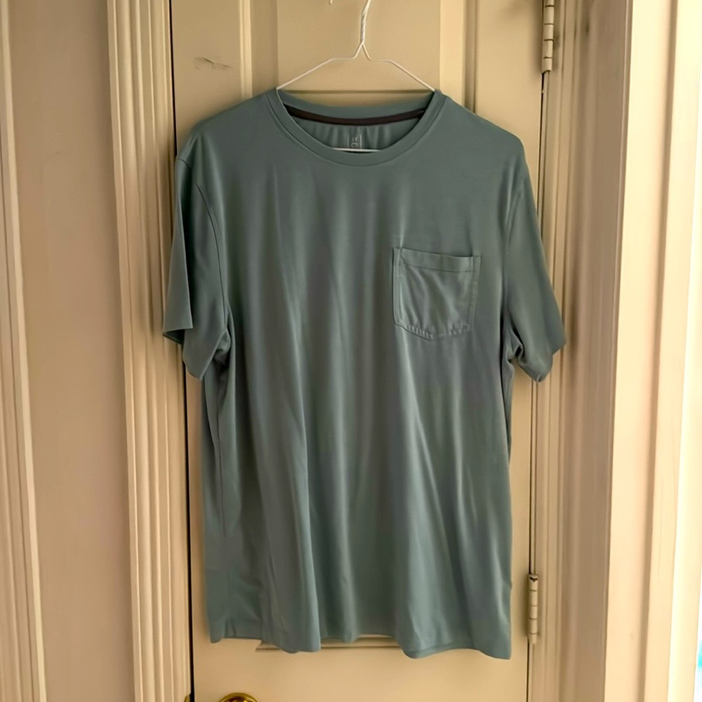 Teal George T-shirt. Size M